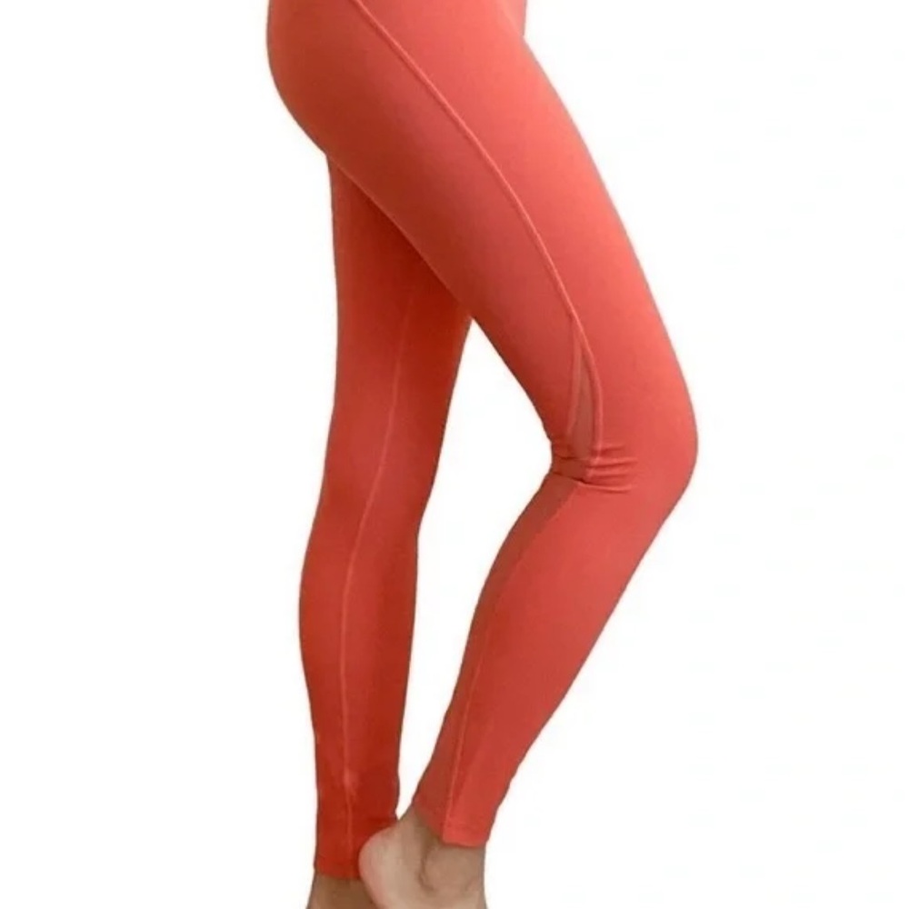 NWT lululemon Train Times HR Tight 25" red